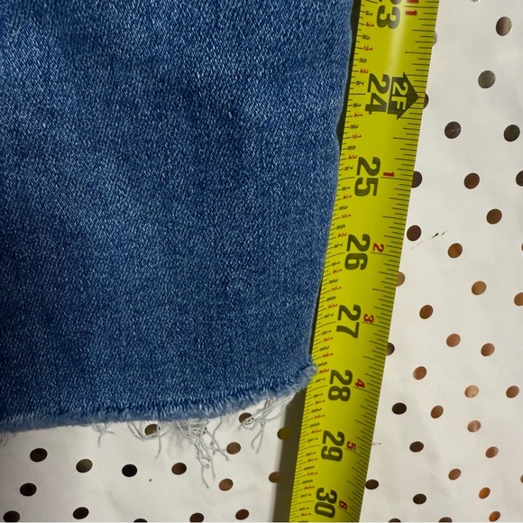 Mother High Waisted Looker Ankle Fray - Picture 5 of 9